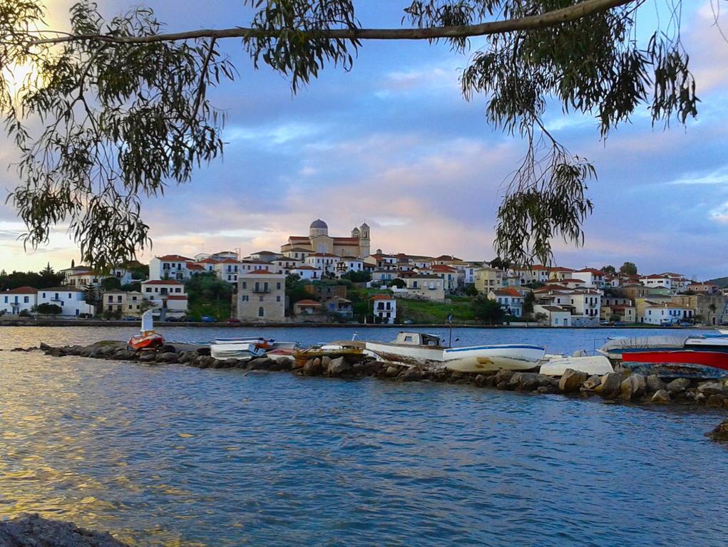To Spitaki Apartments Galaxídhion Extérieur photo